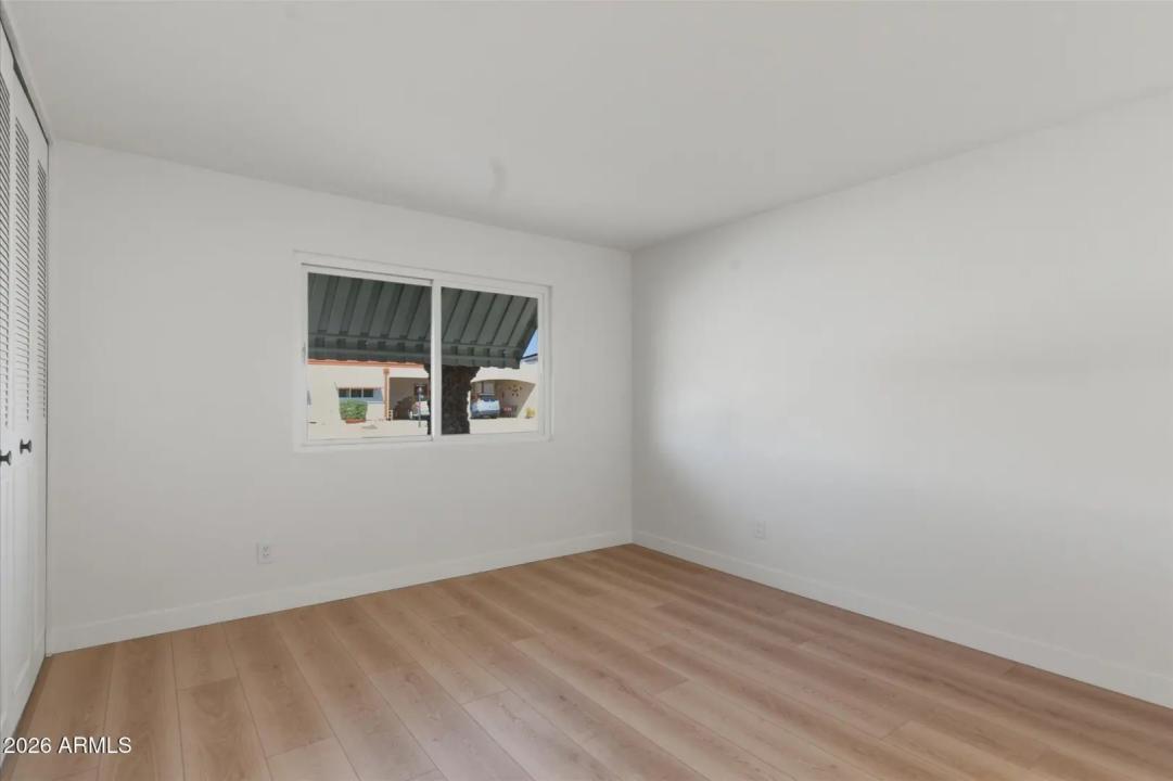 Real Estate Picture 19