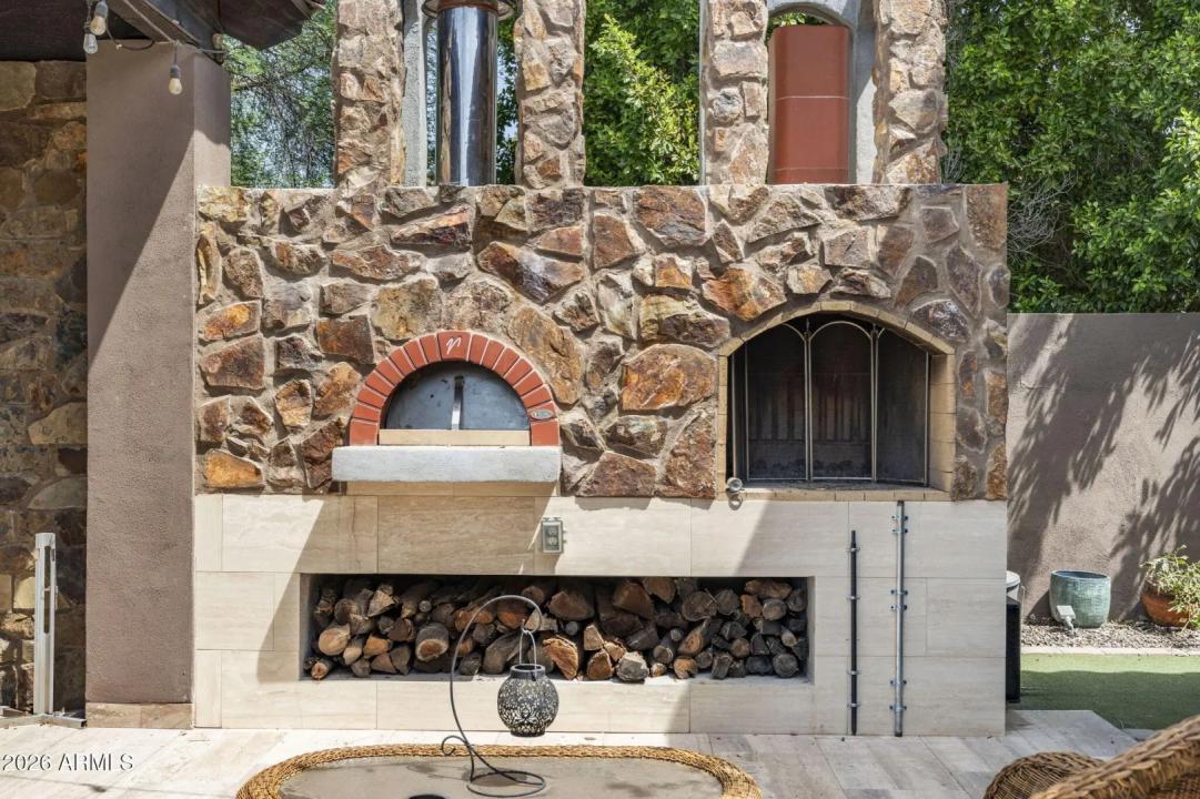 Real Estate Picture 60
