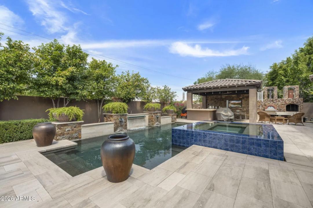 Real Estate Picture 52