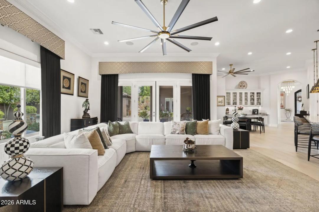 Real Estate Picture 22