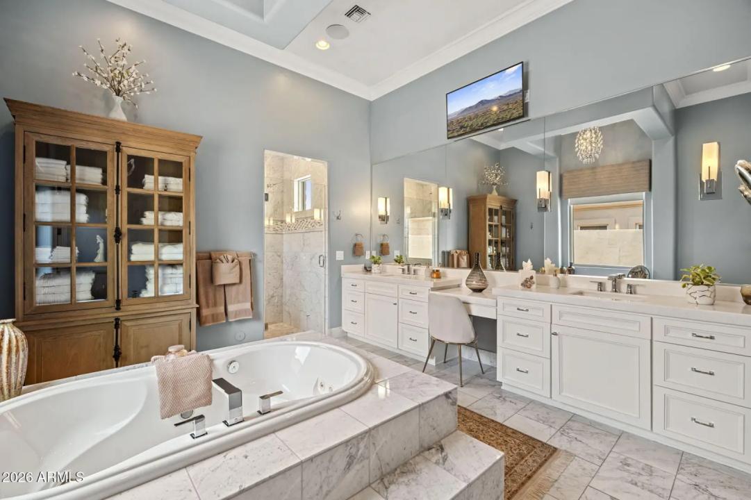 Real Estate Picture 30
