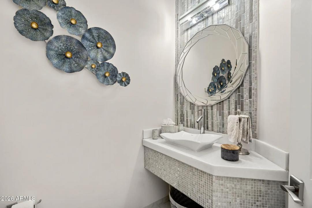 Real Estate Picture 37
