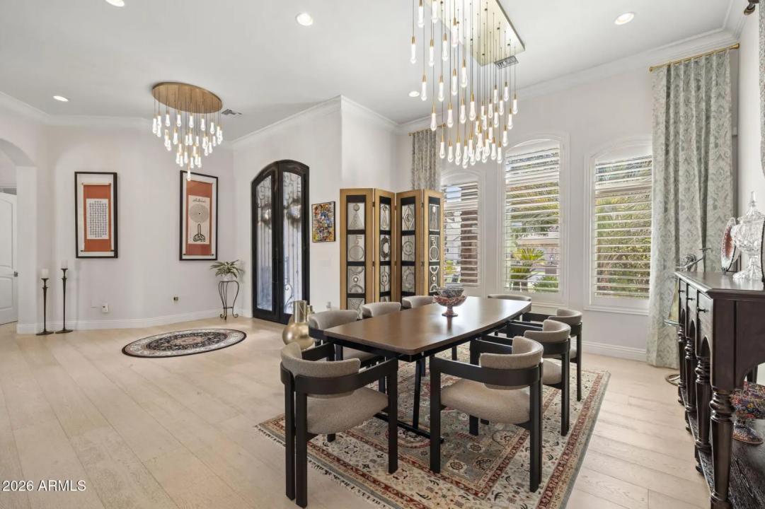 Real Estate Picture 10