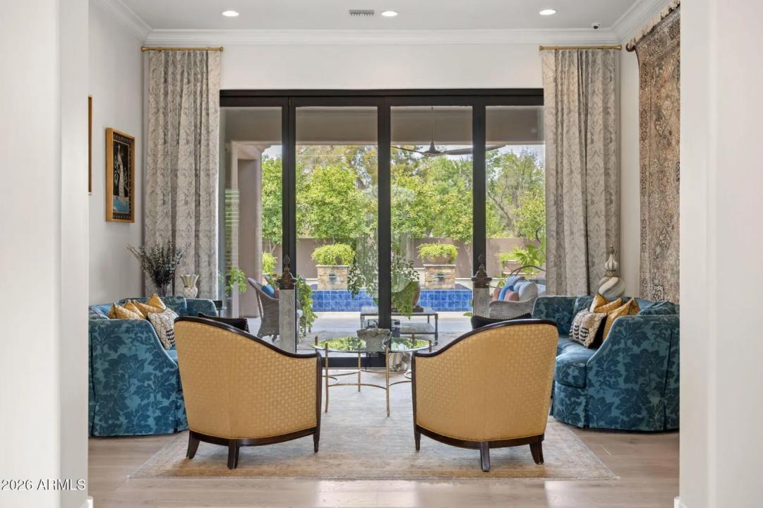 Real Estate Picture 9