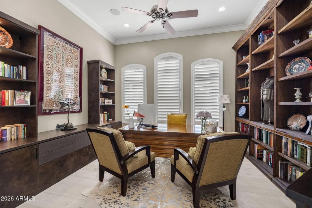 Real Estate Picture 12