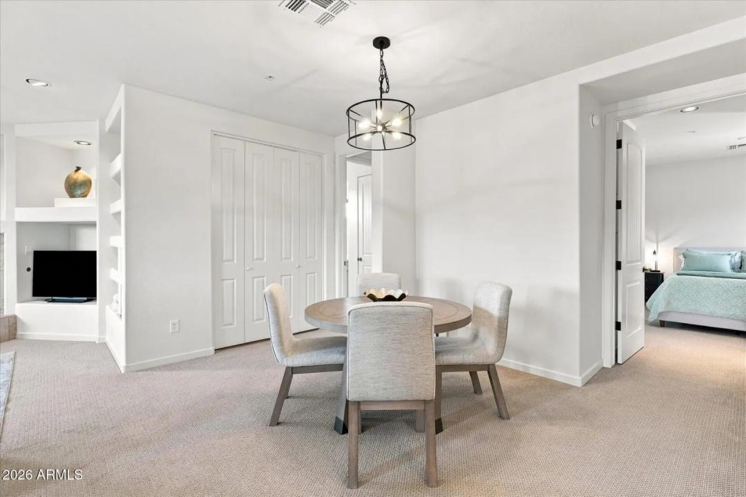 Real Estate Picture 20