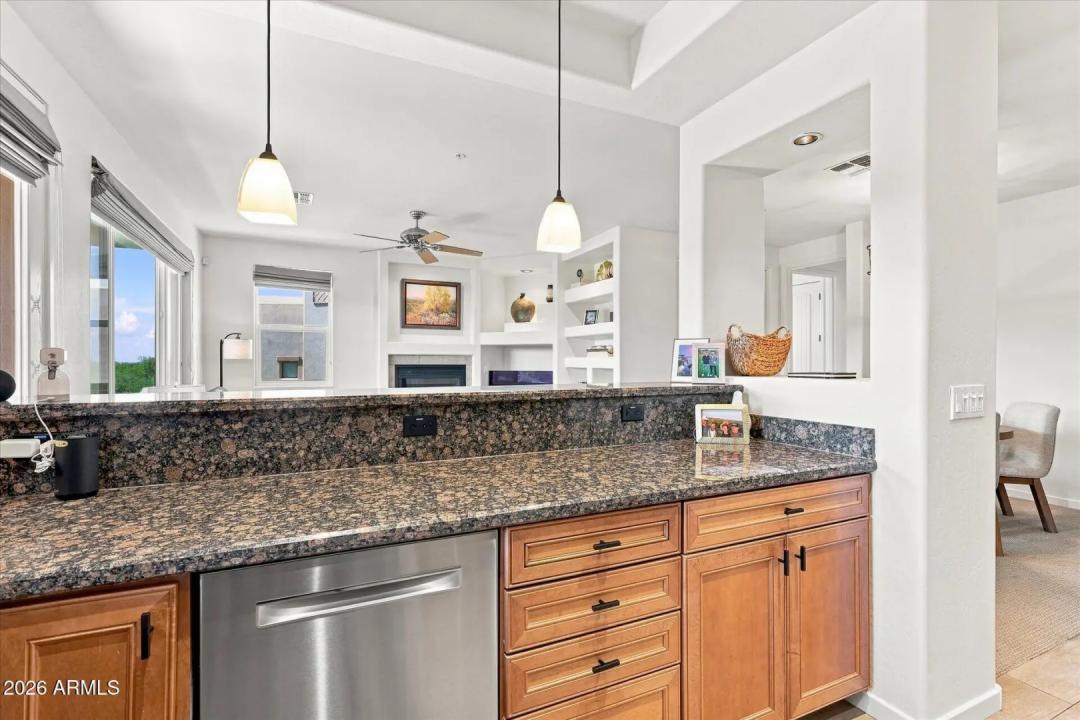 Real Estate Picture 10