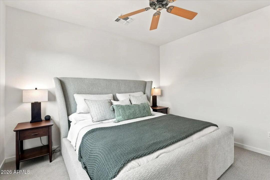 Real Estate Picture 23