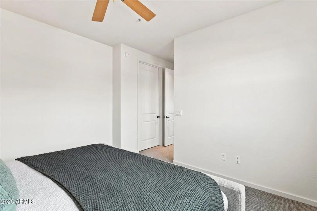 Real Estate Picture 24
