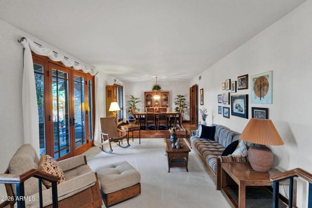 Real Estate Picture 7