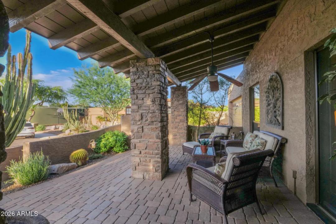 Real Estate Picture 25
