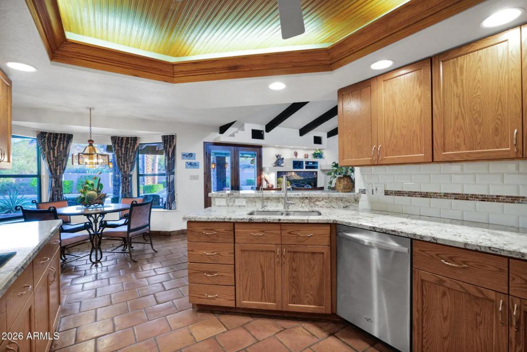 Real Estate Picture 10