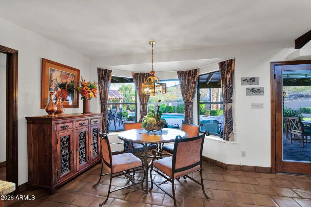 Real Estate Picture 11