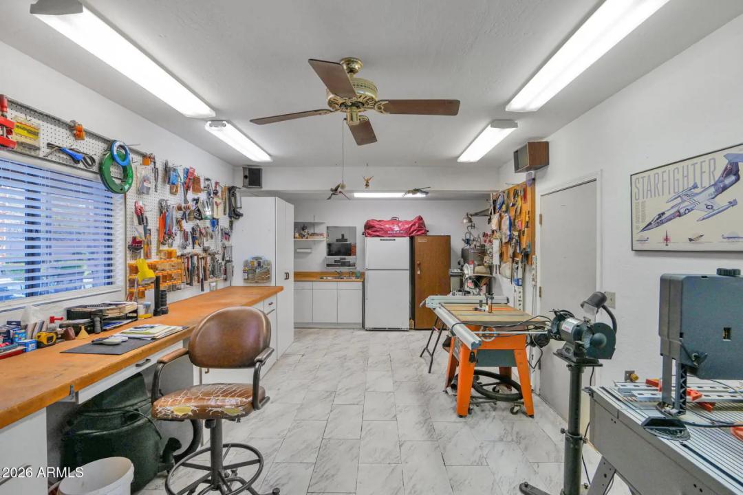 Real Estate Picture 23