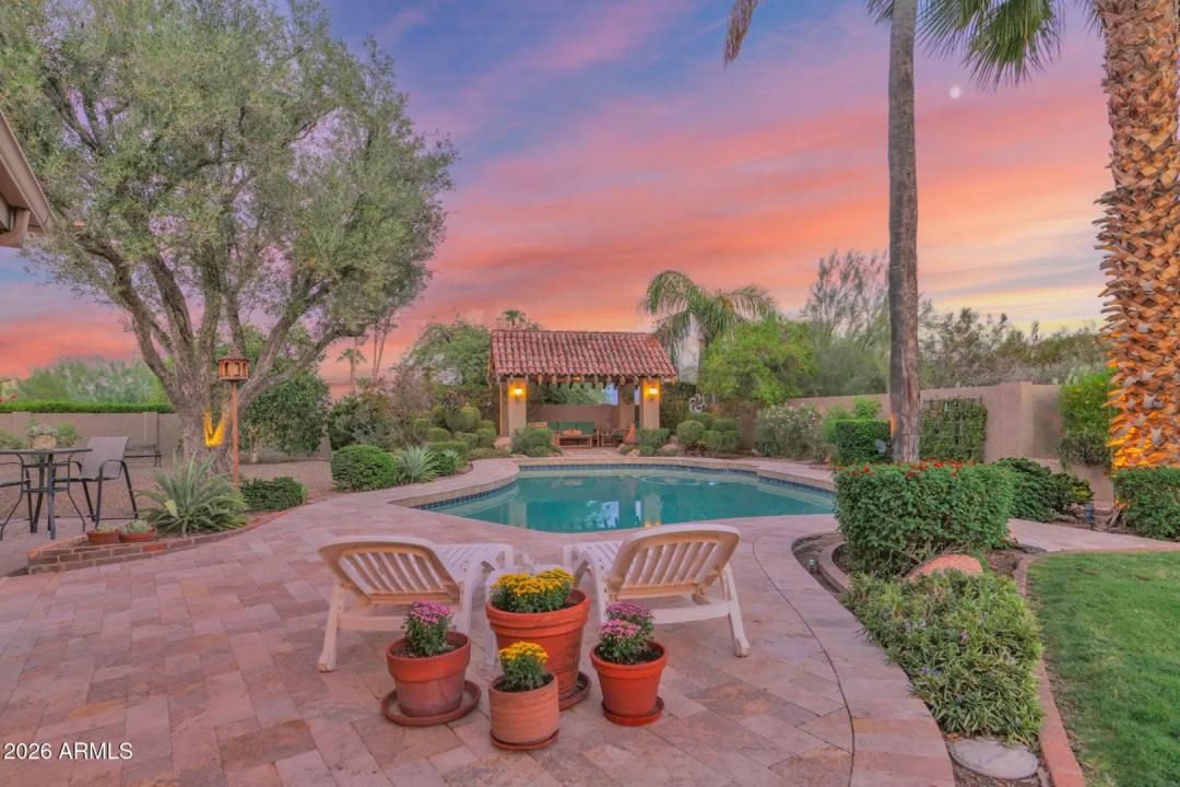Real Estate Picture 30