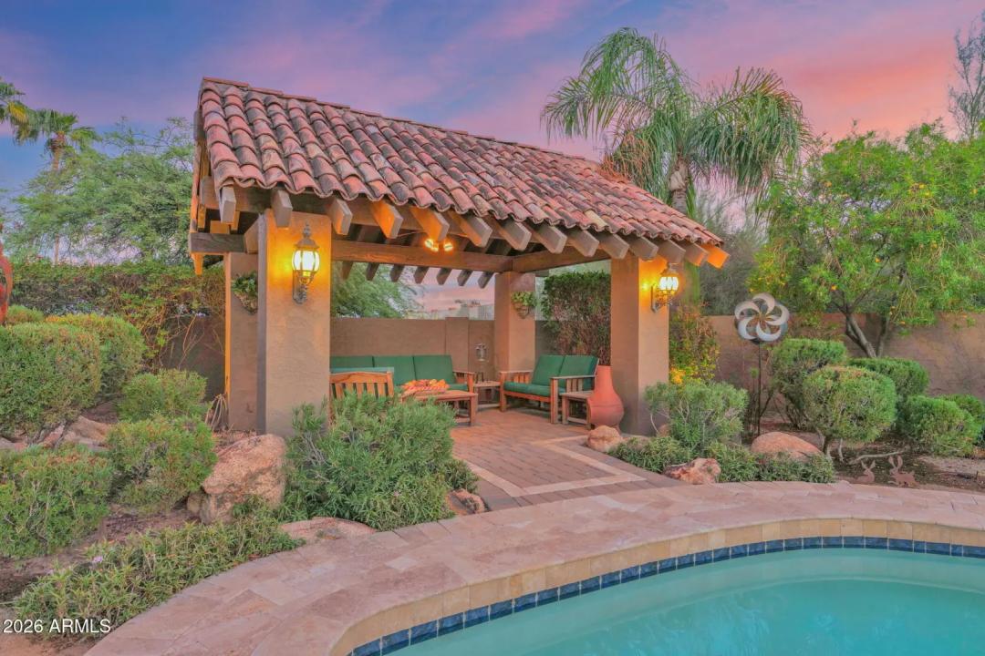 Real Estate Picture 32