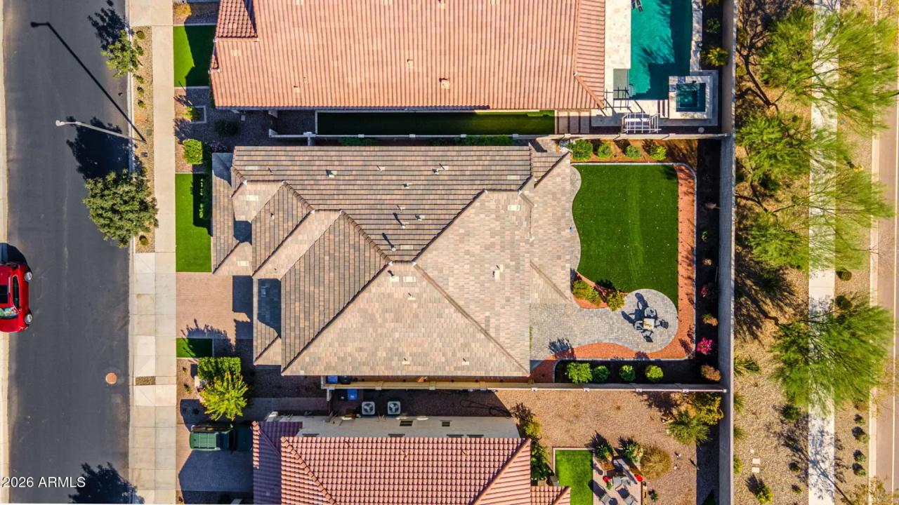 Real Estate Picture 36