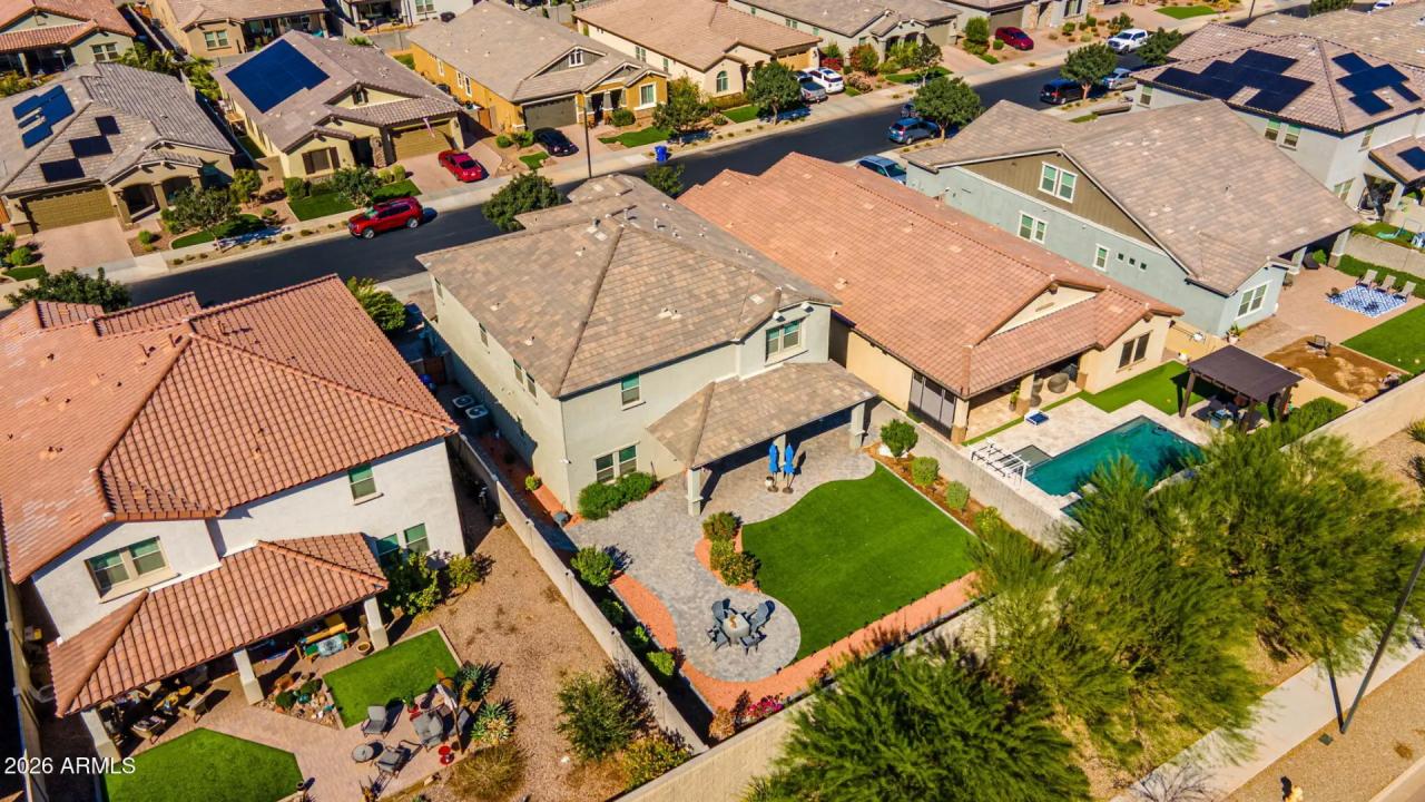 Real Estate Picture 2