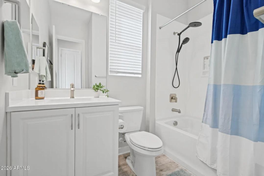 Real Estate Picture 28