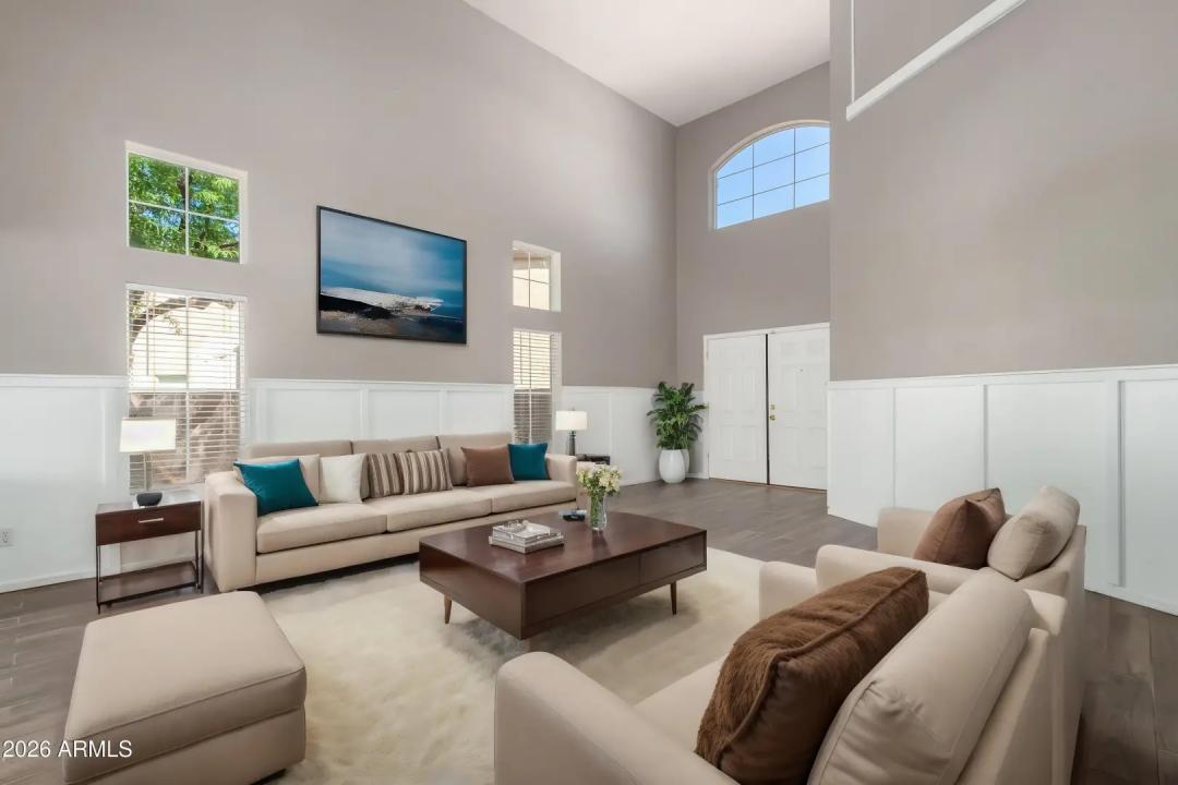 Real Estate Picture 6