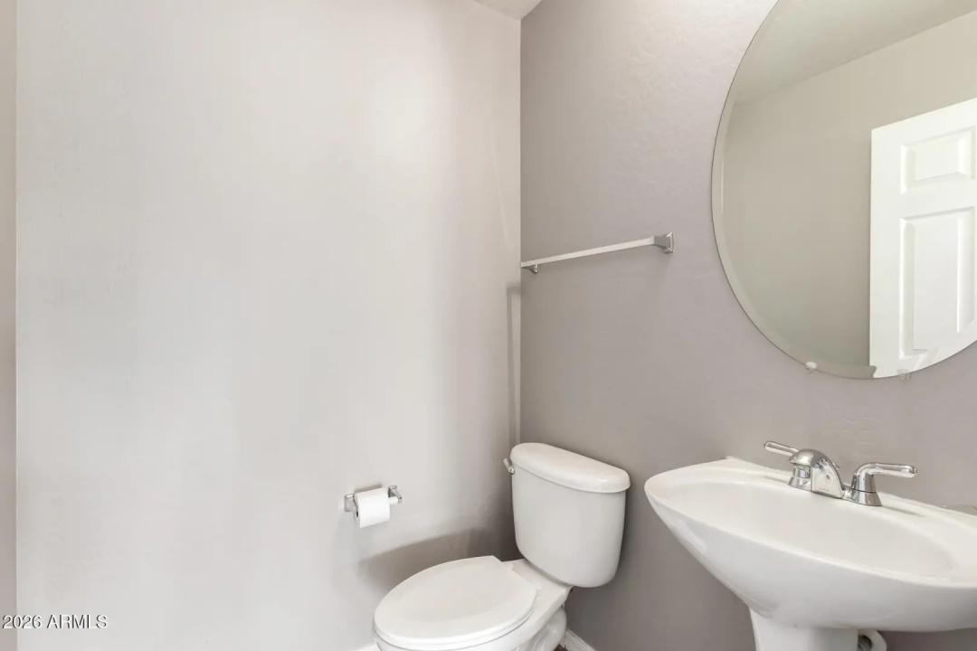 Real Estate Picture 21