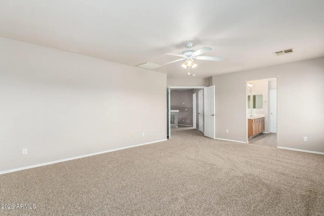 Real Estate Picture 24