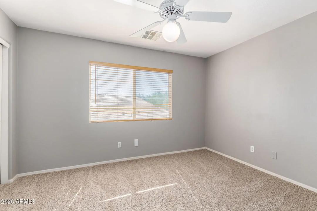 Real Estate Picture 30
