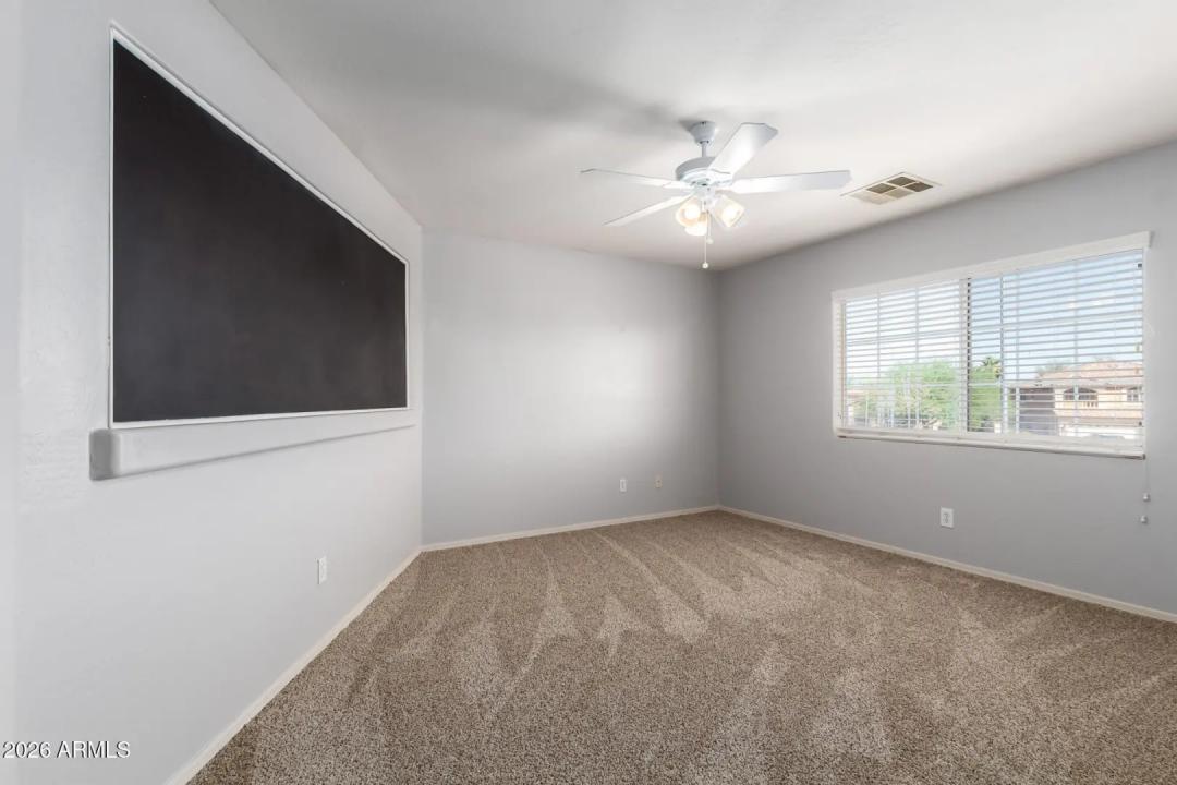Real Estate Picture 34