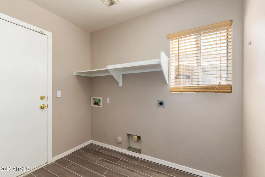 Real Estate Picture 41