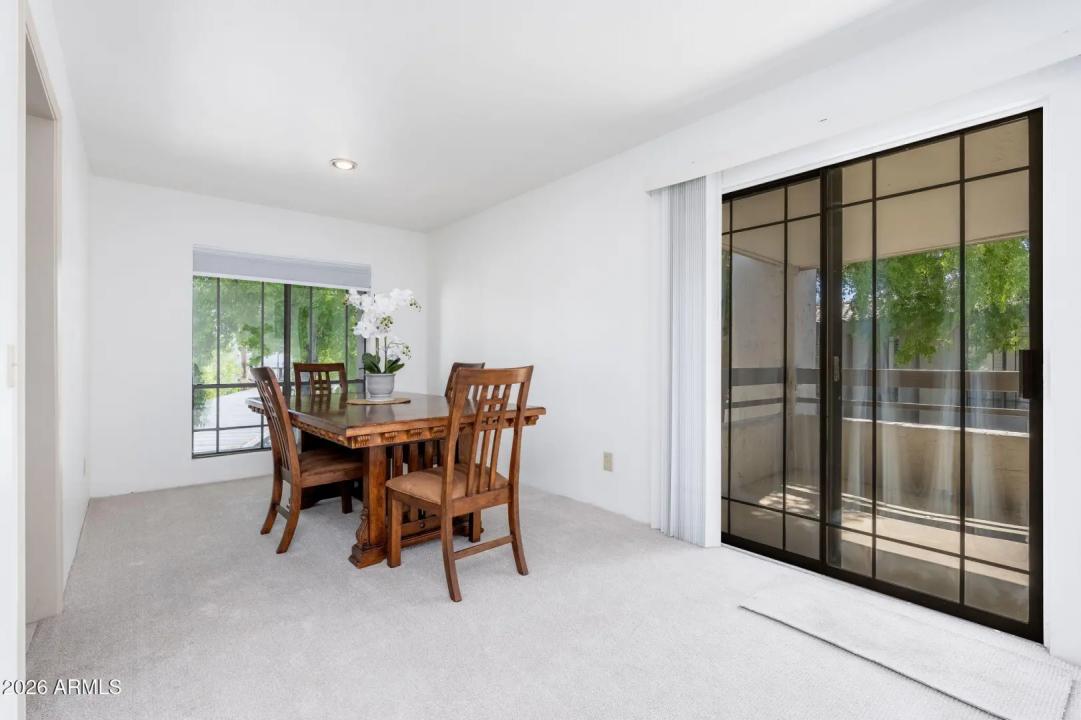 Real Estate Picture 8