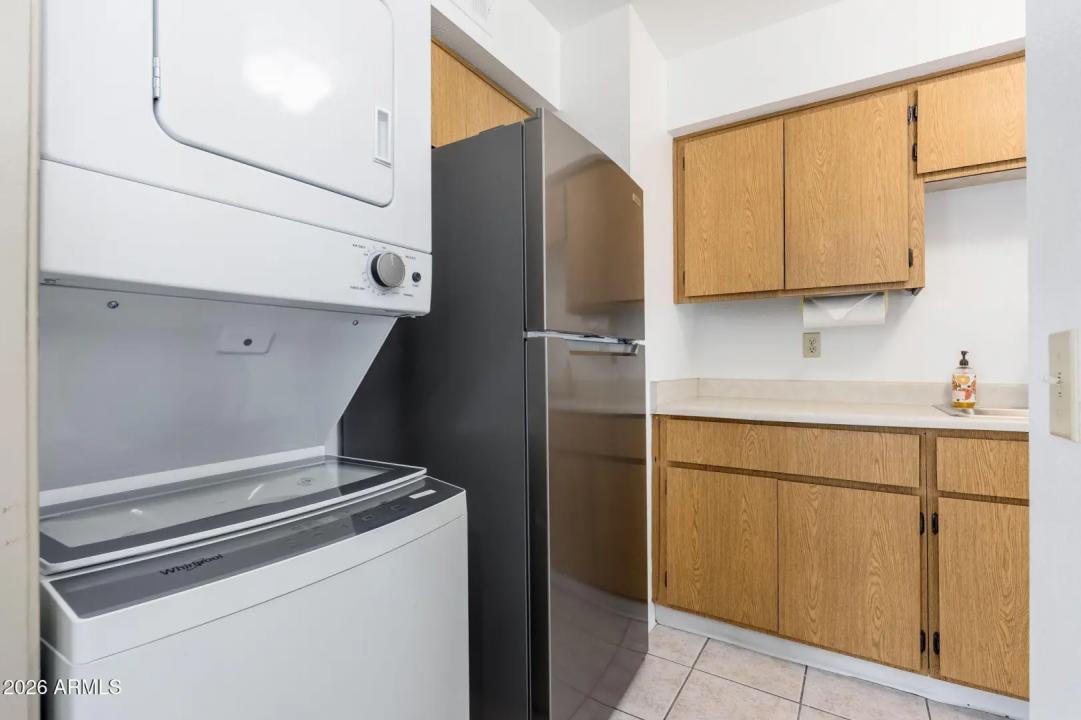 Real Estate Picture 10