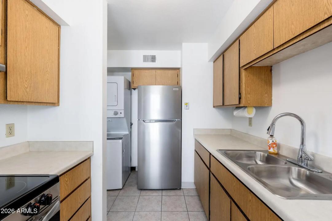 Real Estate Picture 12