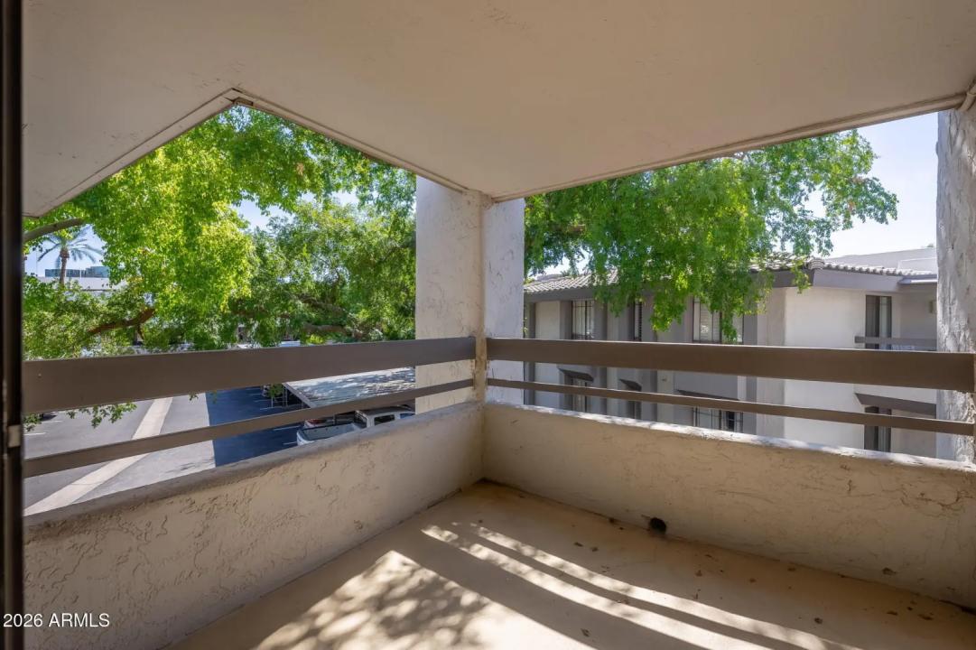Real Estate Picture 13