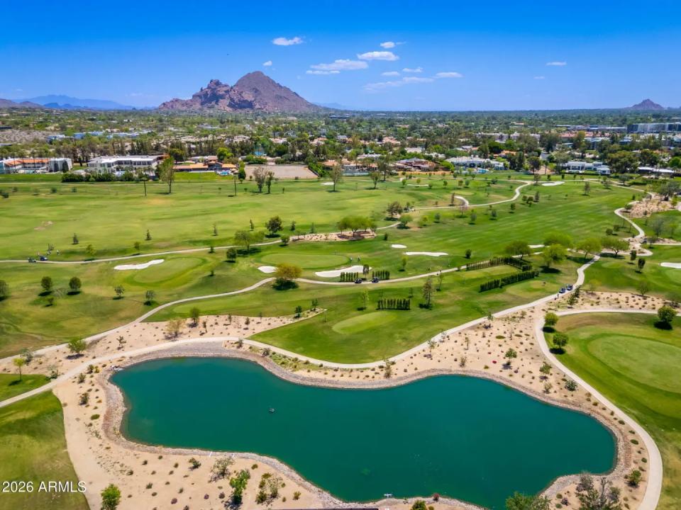 Real Estate Picture 35