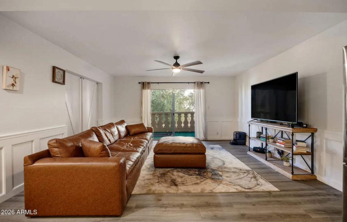 Real Estate Picture 1