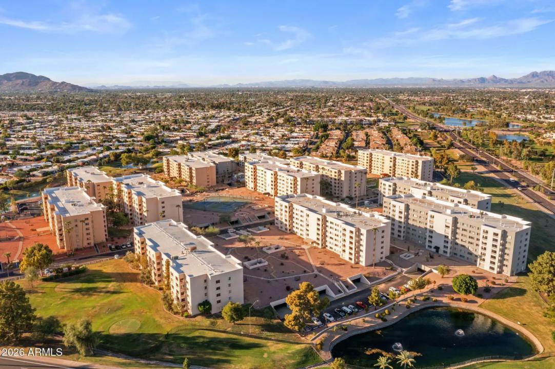 Real Estate Picture 16