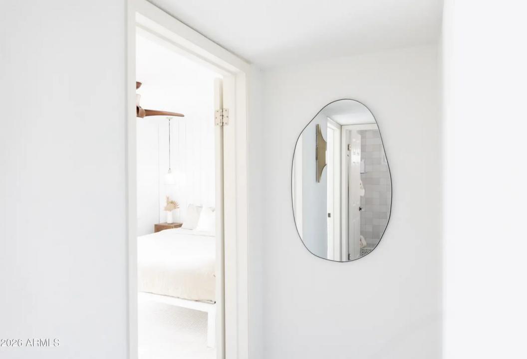 Real Estate Picture 11