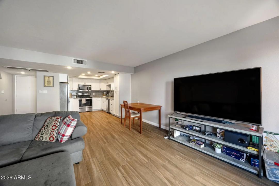 Real Estate Picture 2