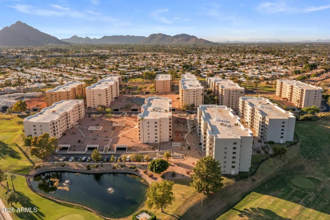 Real Estate Picture 15