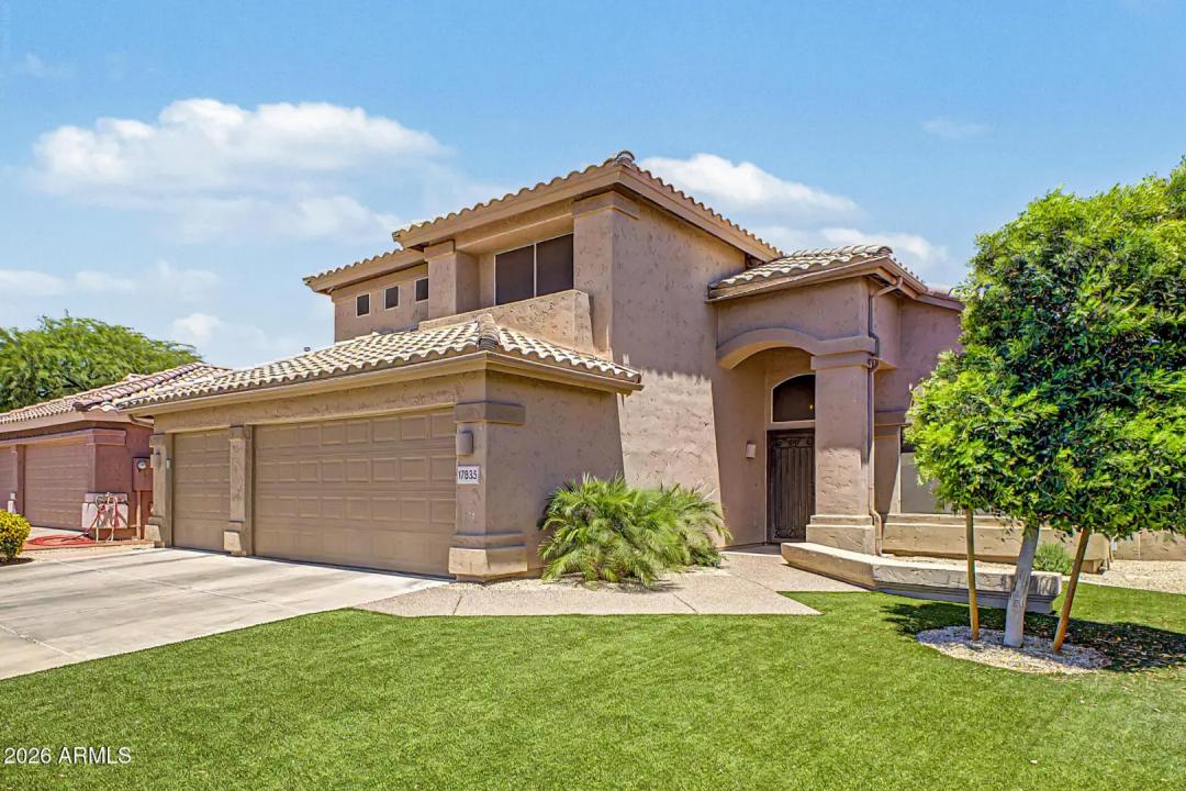 Real Estate Picture 3