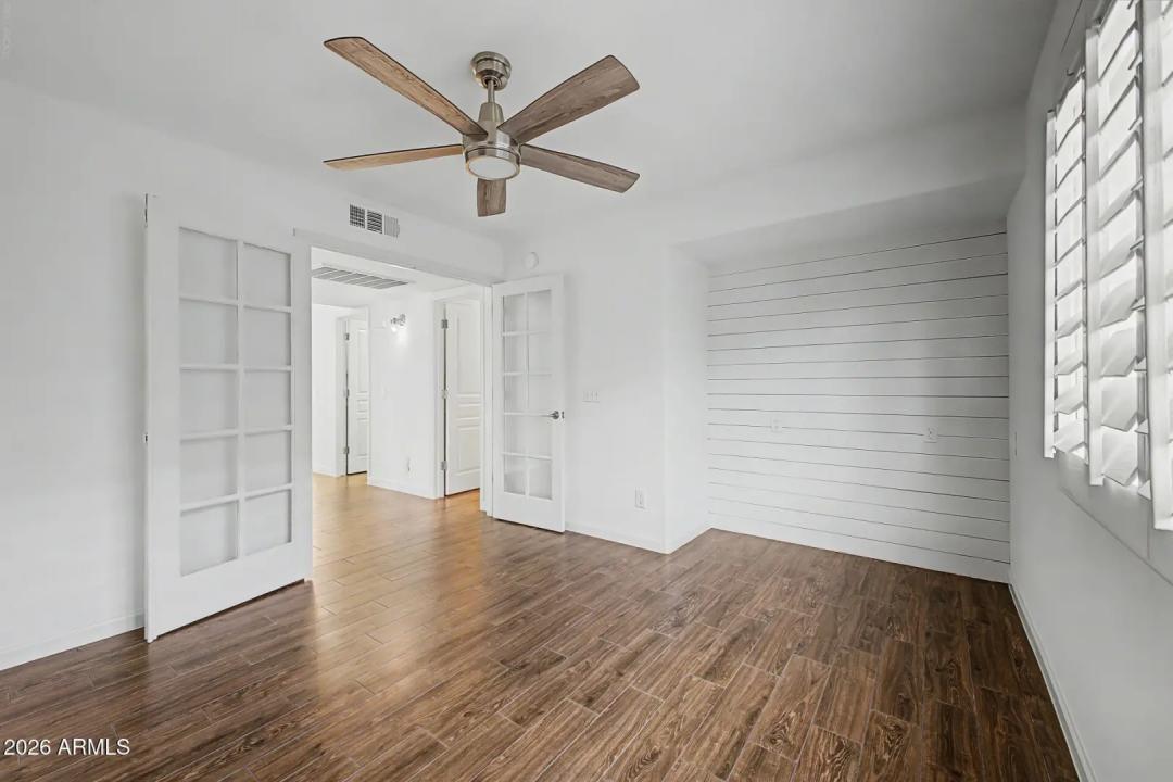 Real Estate Picture 22