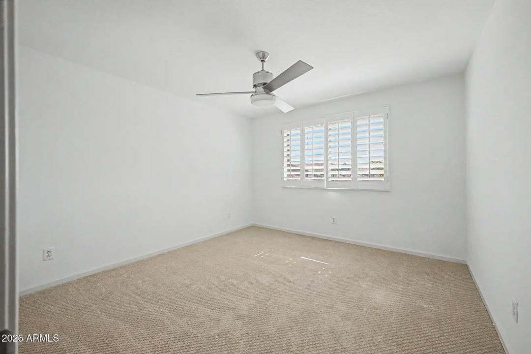 Real Estate Picture 30