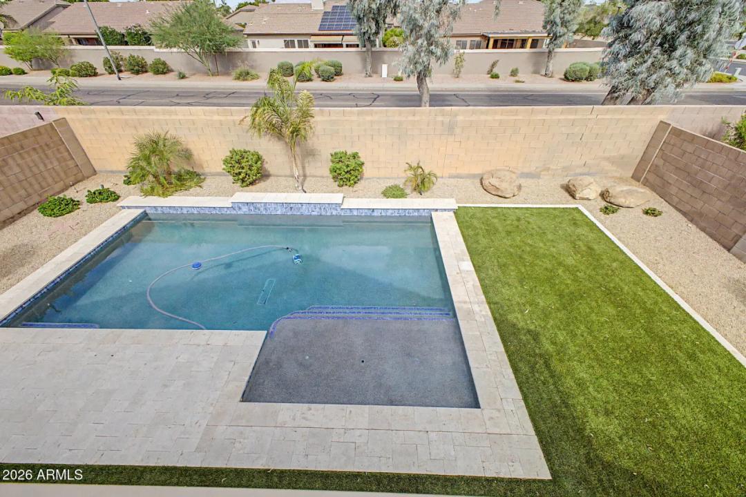 Real Estate Picture 38