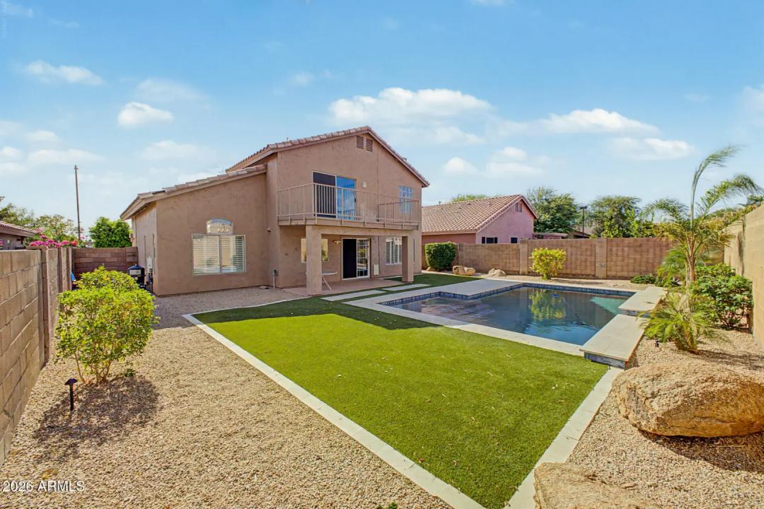 Real Estate Picture 40