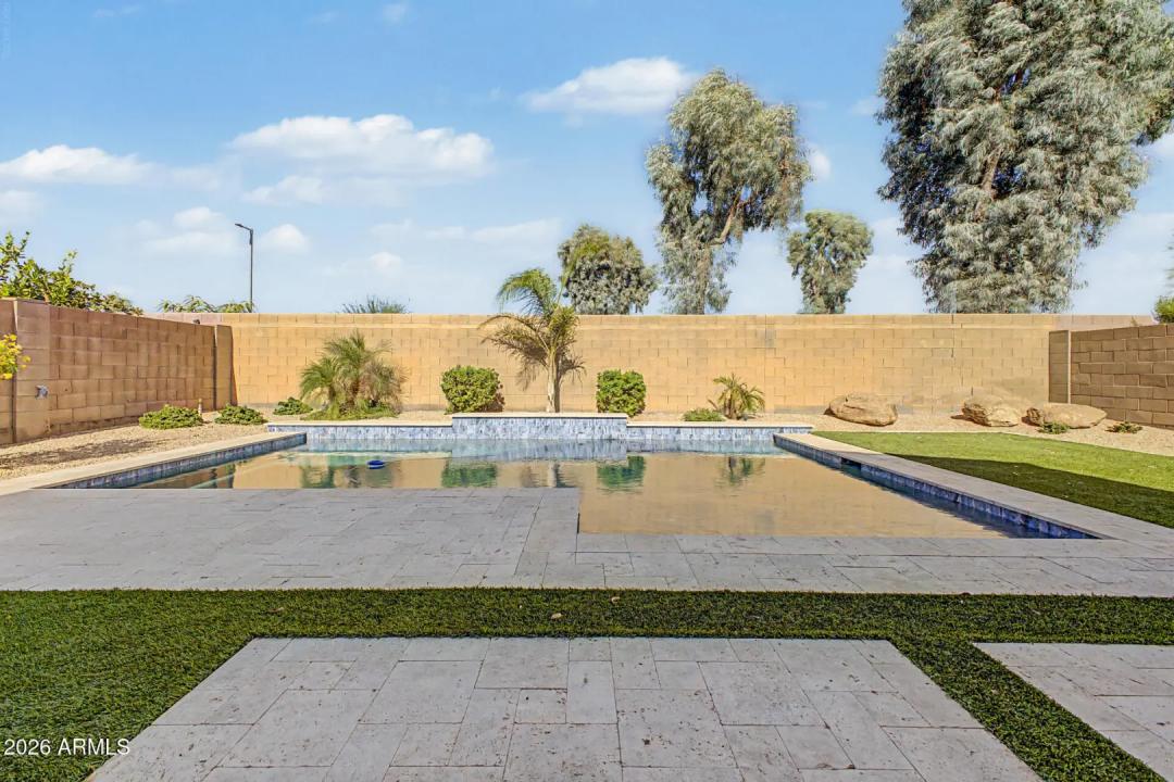 Real Estate Picture 42