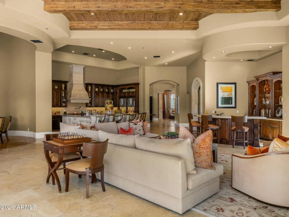 Real Estate Picture 11