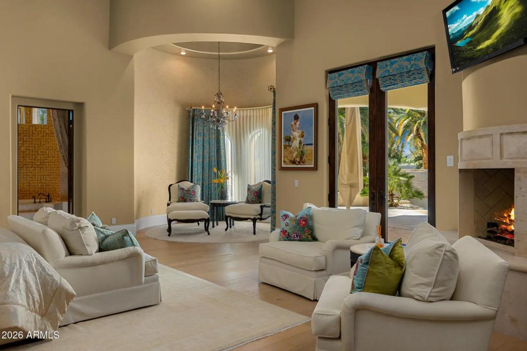 Real Estate Picture 23