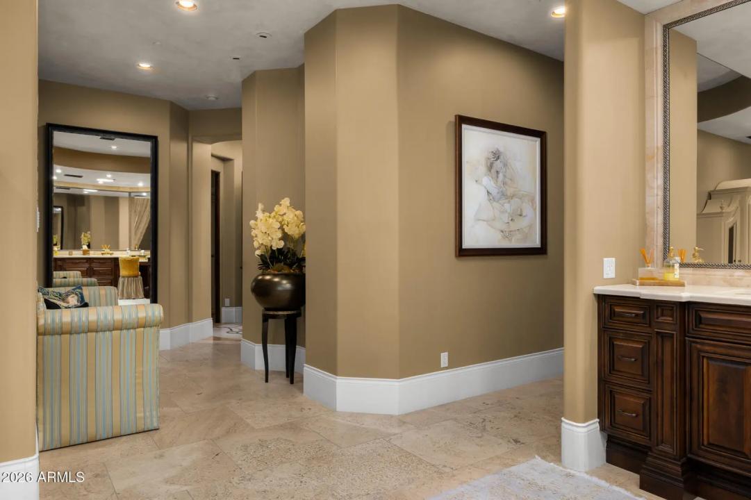 Real Estate Picture 30