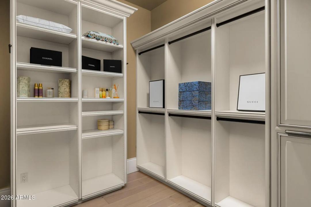 Real Estate Picture 32