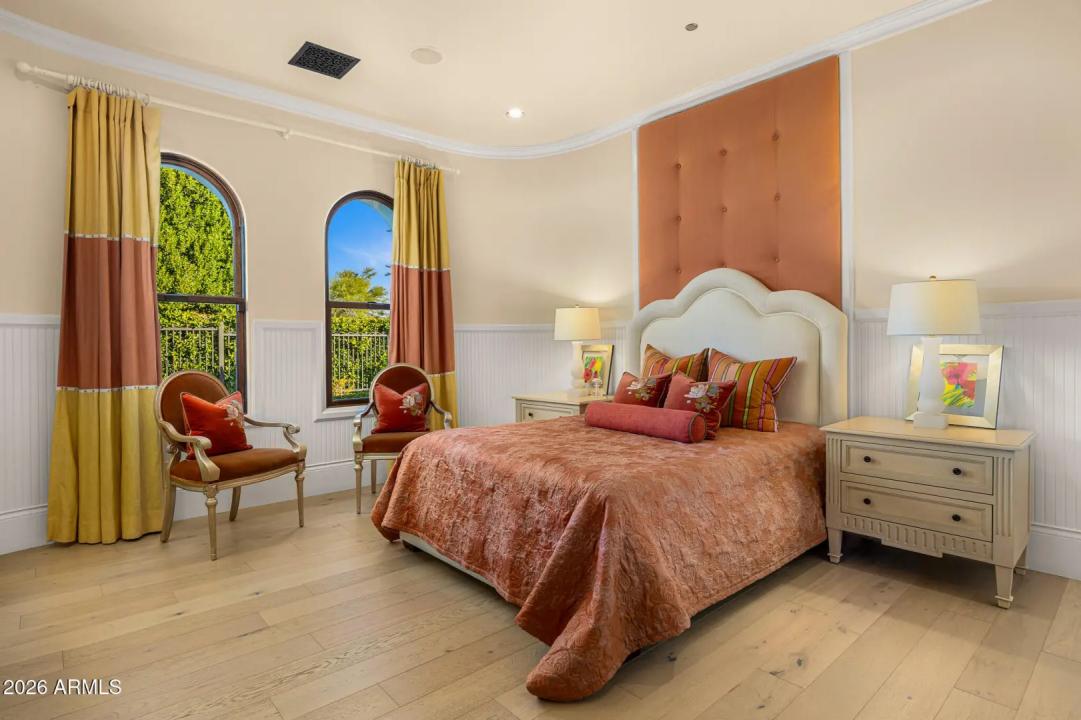 Real Estate Picture 38
